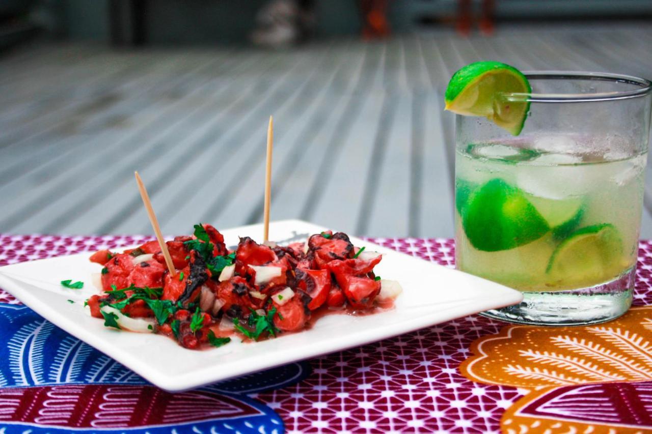 Casa Cantagalo - Guest House & Bar Restaurant Santana ภายนอก รูปภาพ